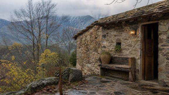 Corse hors saison : les meilleurs hébergements pour voyager en automne ou hiver